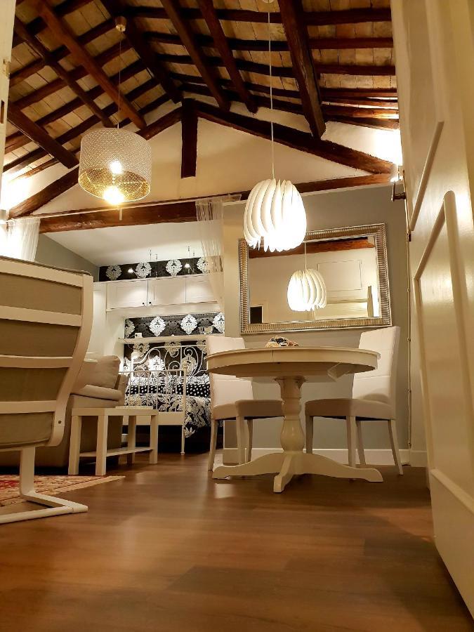오스티아안티카 La Casa Nel Castello 빌라 외부 사진